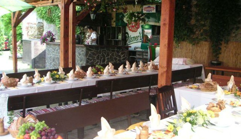 Restaurant-Pension L-Club Hluboká nad Vltavou